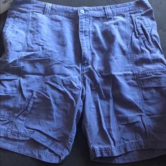 Tommy Bahama Other - Tommy Bahama Relaxed Cargo Shorts